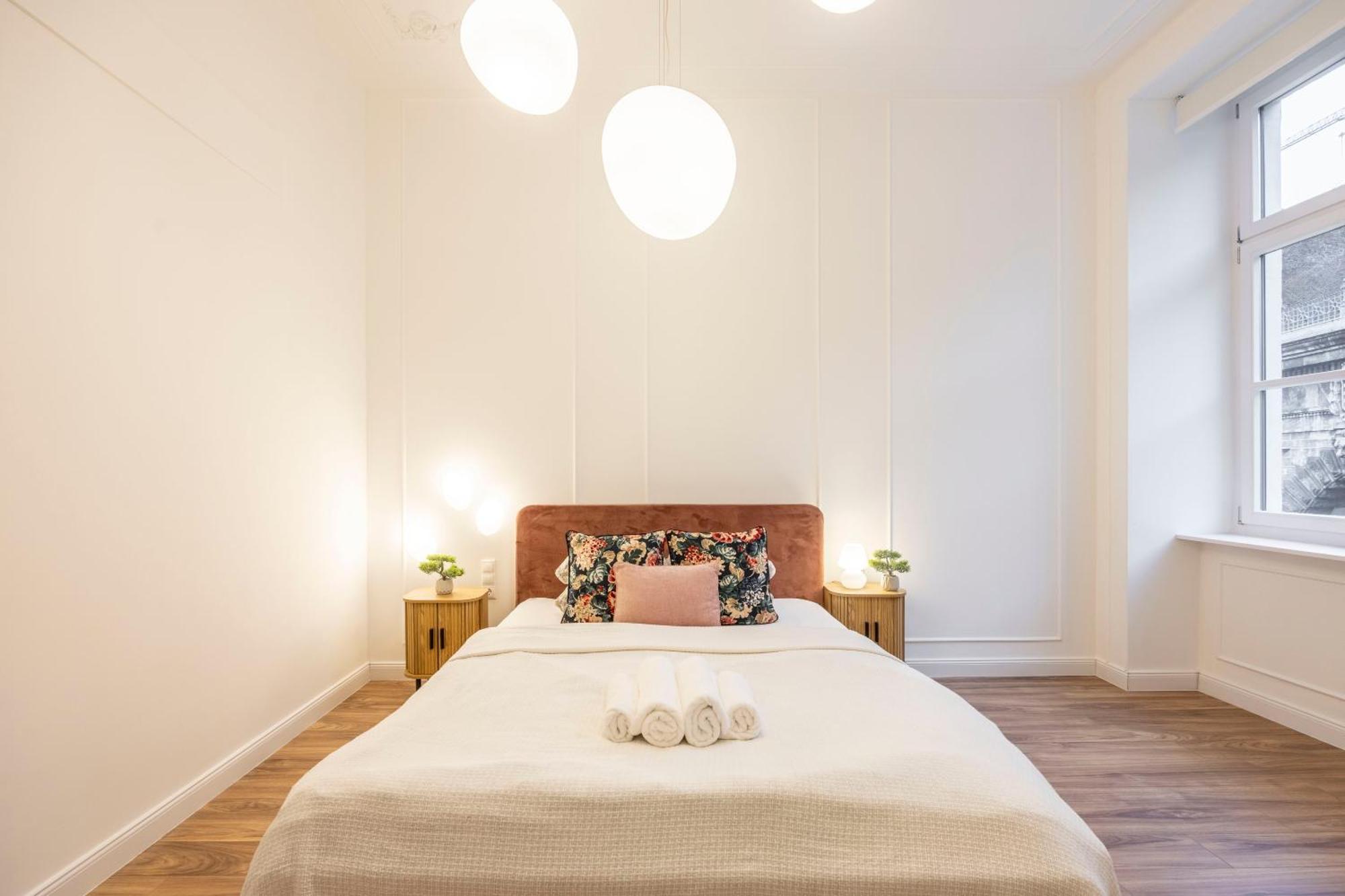 Clark & Chain Charm Grand With Castle View Apartament *