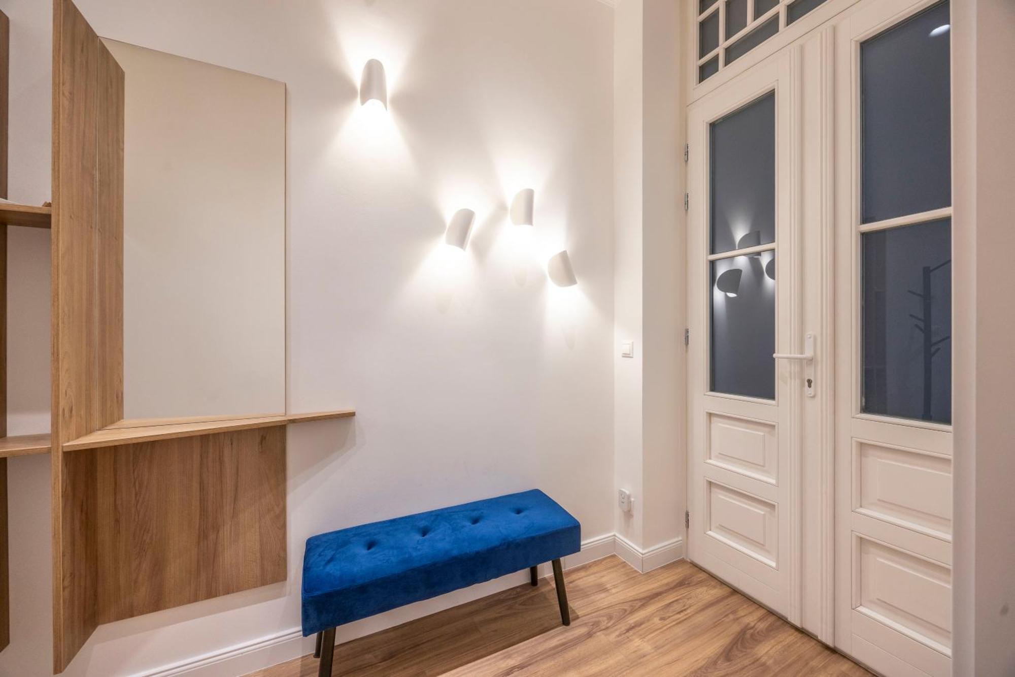 Clark & Chain Charm Grand With Castle View * Budapest